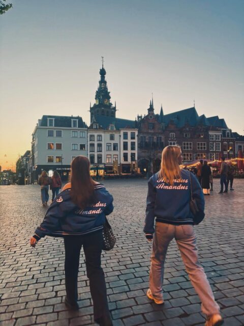 Stunten in Nimma met de mannen van Faunus🤪💃🪩 #herder #sleepovermdm #ubernaardestad